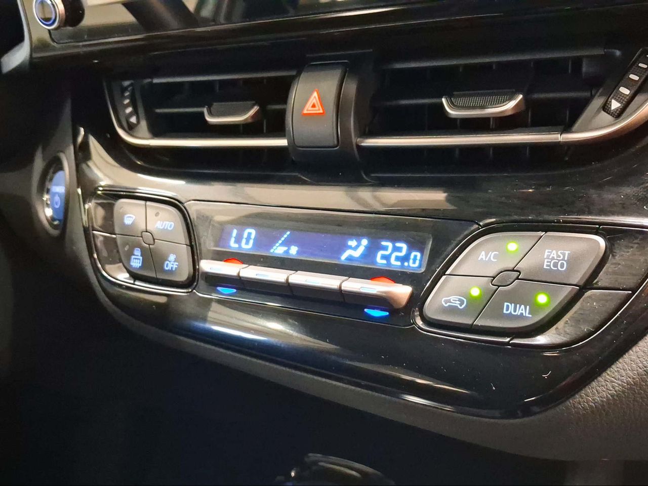 Toyota C-HR 1.8 125H Advance  - Foto 22