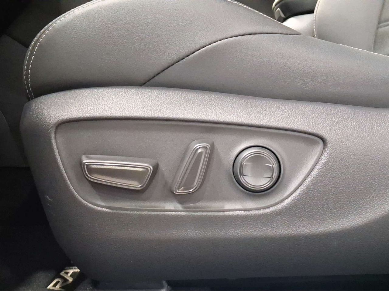 Toyota Rav4 2.5l PLUG-IN 300PH (e-CVT) GR Sport Plus  - Foto 25