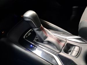 Toyota Corolla 2.0 180H GR-SPORT E-CVT  - Foto 21