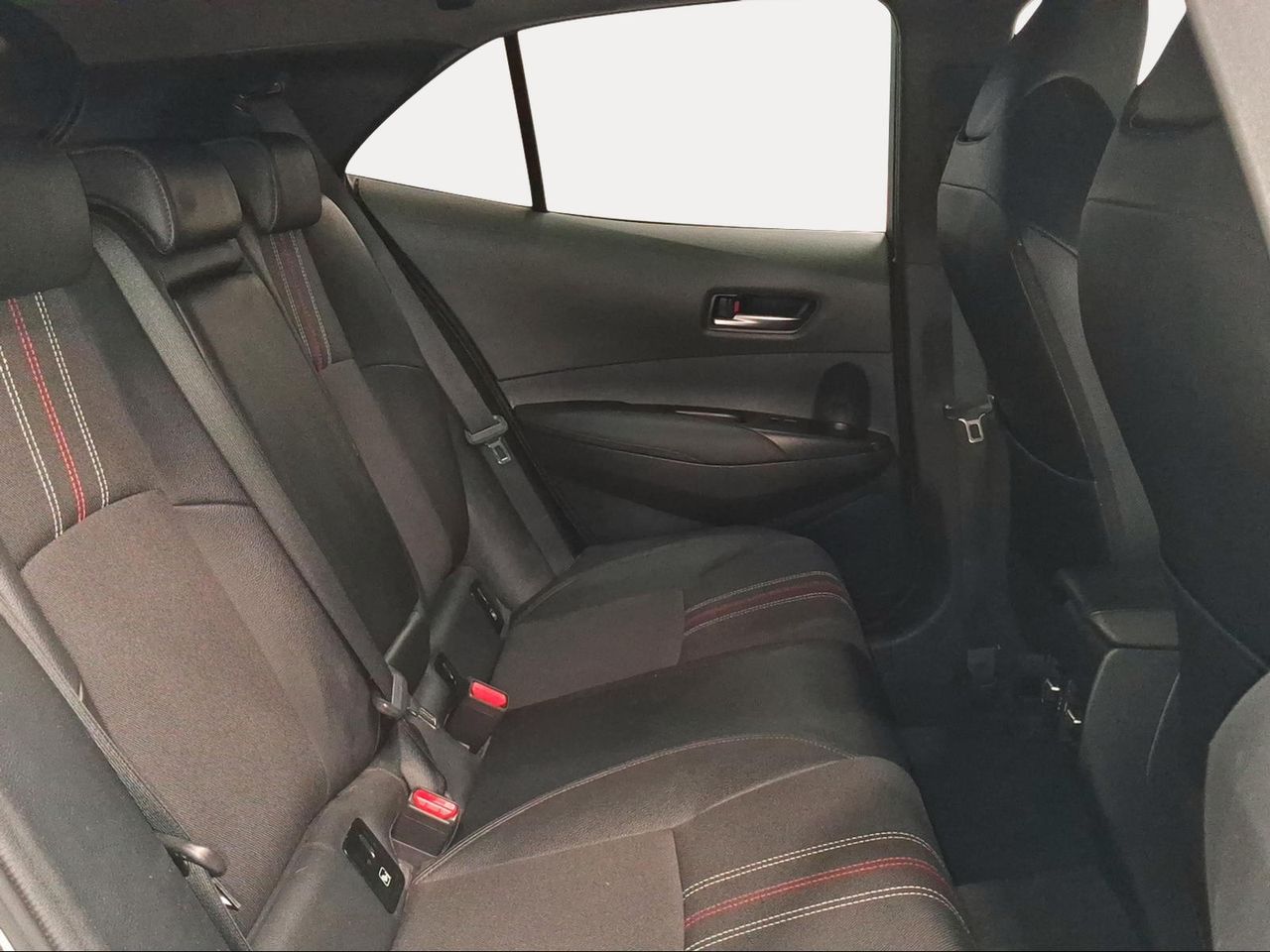 Toyota Corolla 2.0 180H GR-SPORT E-CVT  - Foto 8