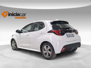 Toyota Yaris 1.5 120H Active Plus  - Foto 3