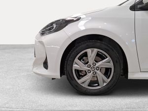 Toyota Yaris 1.5 120H Active Plus  - Foto 17