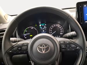 Toyota Yaris 1.5 120H Active Plus  - Foto 14