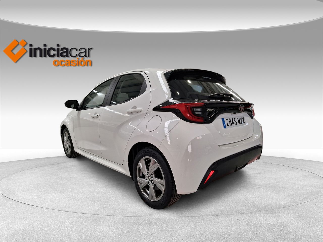 Toyota Yaris 1.5 120H Active Plus  - Foto 3