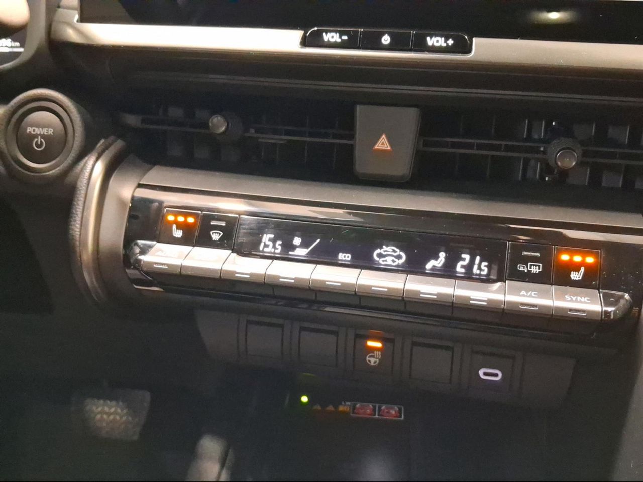 Toyota C-HR Advance Plug-in Hybrid 220  - Foto 26