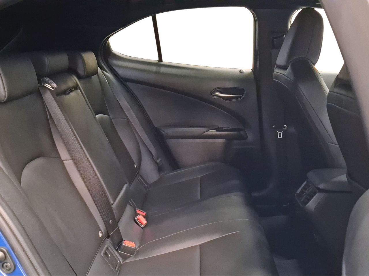 Lexus UX 2.0 250h Style  - Foto 8
