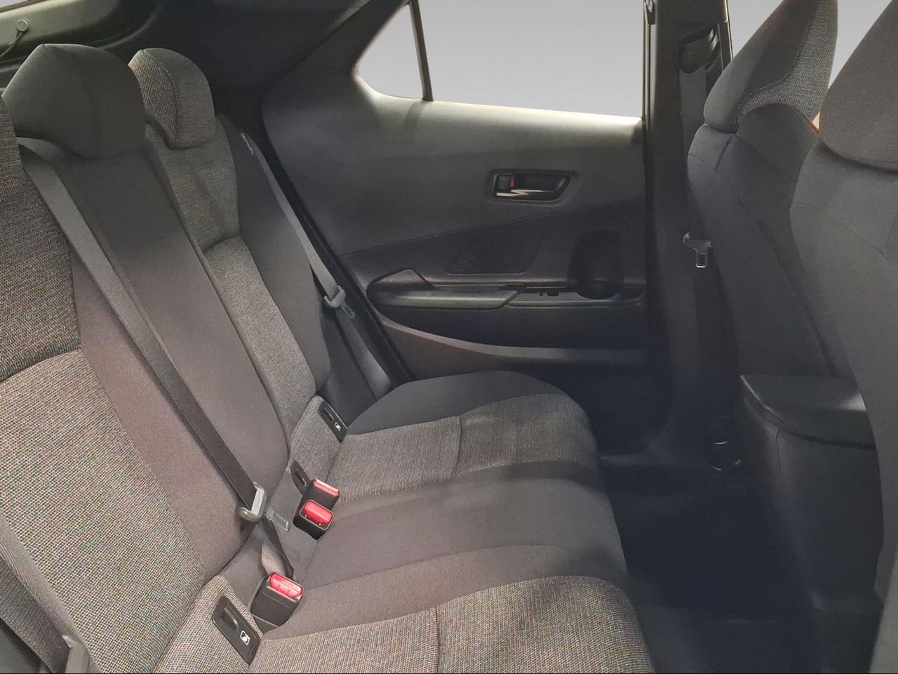 Toyota C-HR Business Plug-in Hybrid 220  - Foto 8