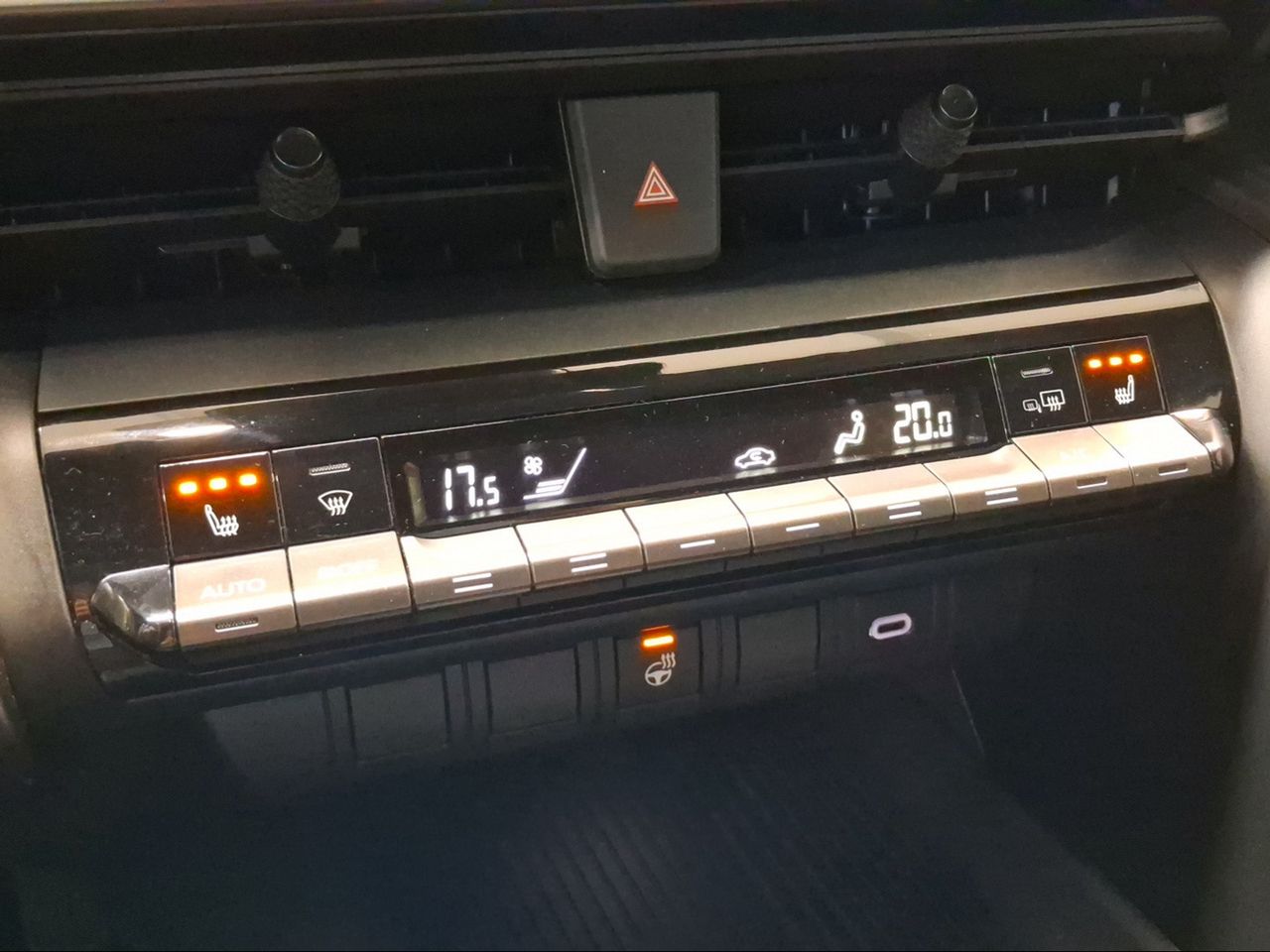 Toyota C-HR Business Plug-in Hybrid 220  - Foto 22