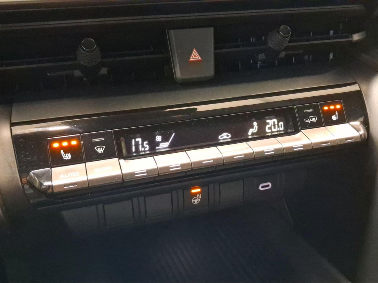 Toyota C-HR Business Plug-in Hybrid 220  - Foto 23