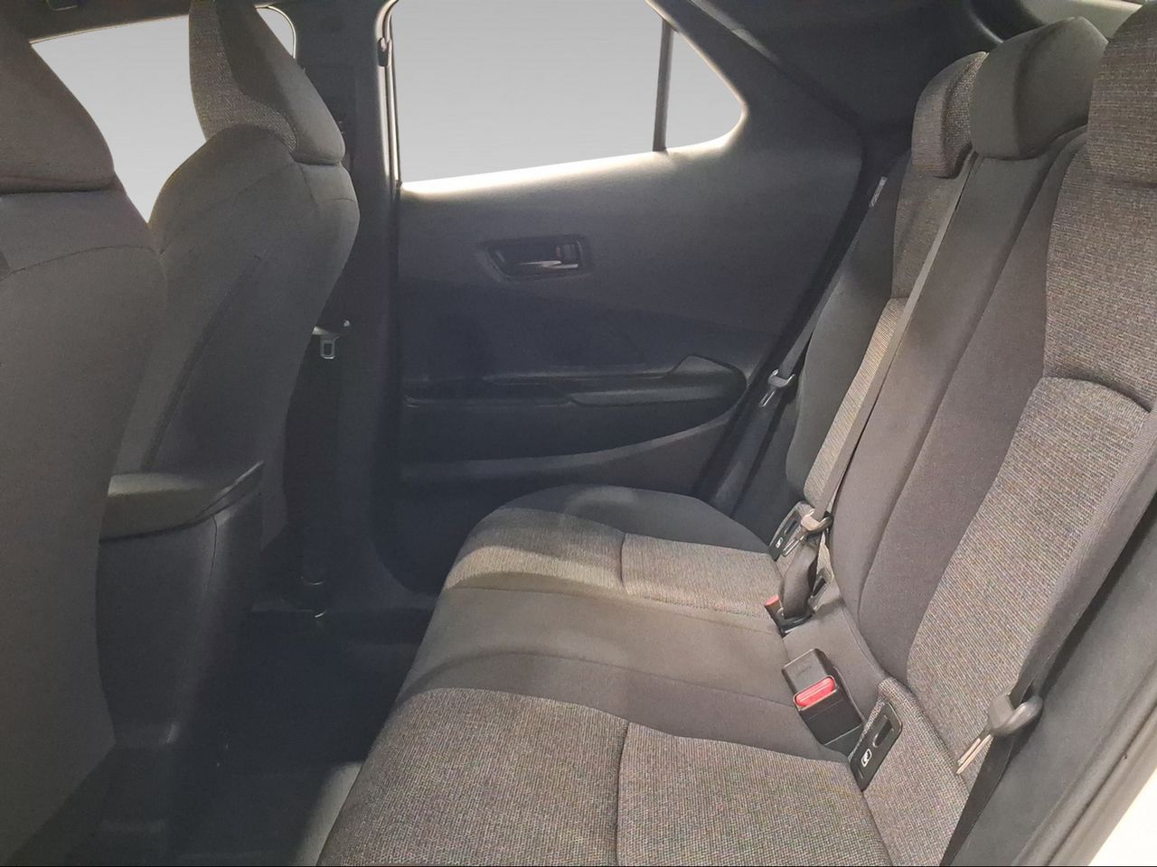 Toyota C-HR Business Plug-in Hybrid 220  - Foto 12