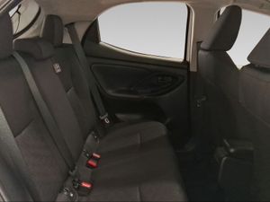 Toyota Yaris 1.5 120H Active Plus  - Foto 8