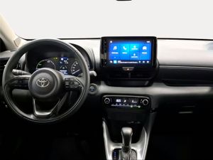 Toyota Yaris 1.5 120H Active Plus  - Foto 9