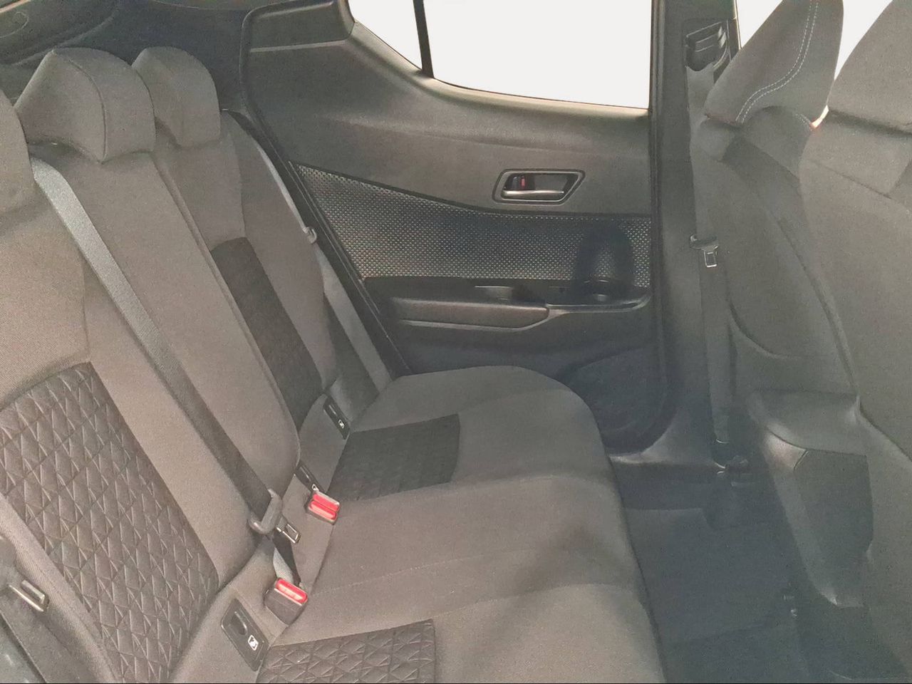 Toyota C-HR 1.8 125H Advance  - Foto 8