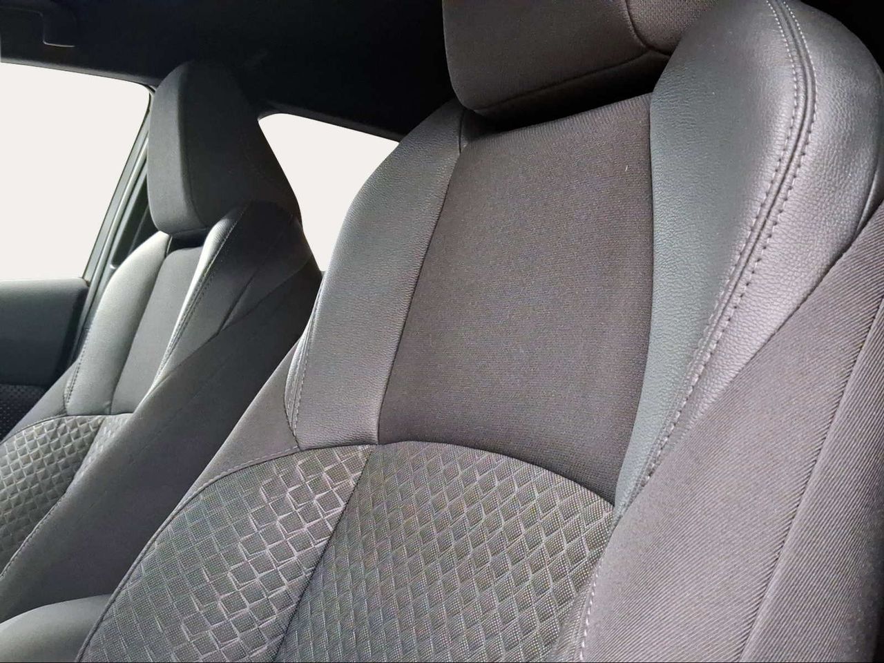 Toyota C-HR 1.8 125H Advance  - Foto 24