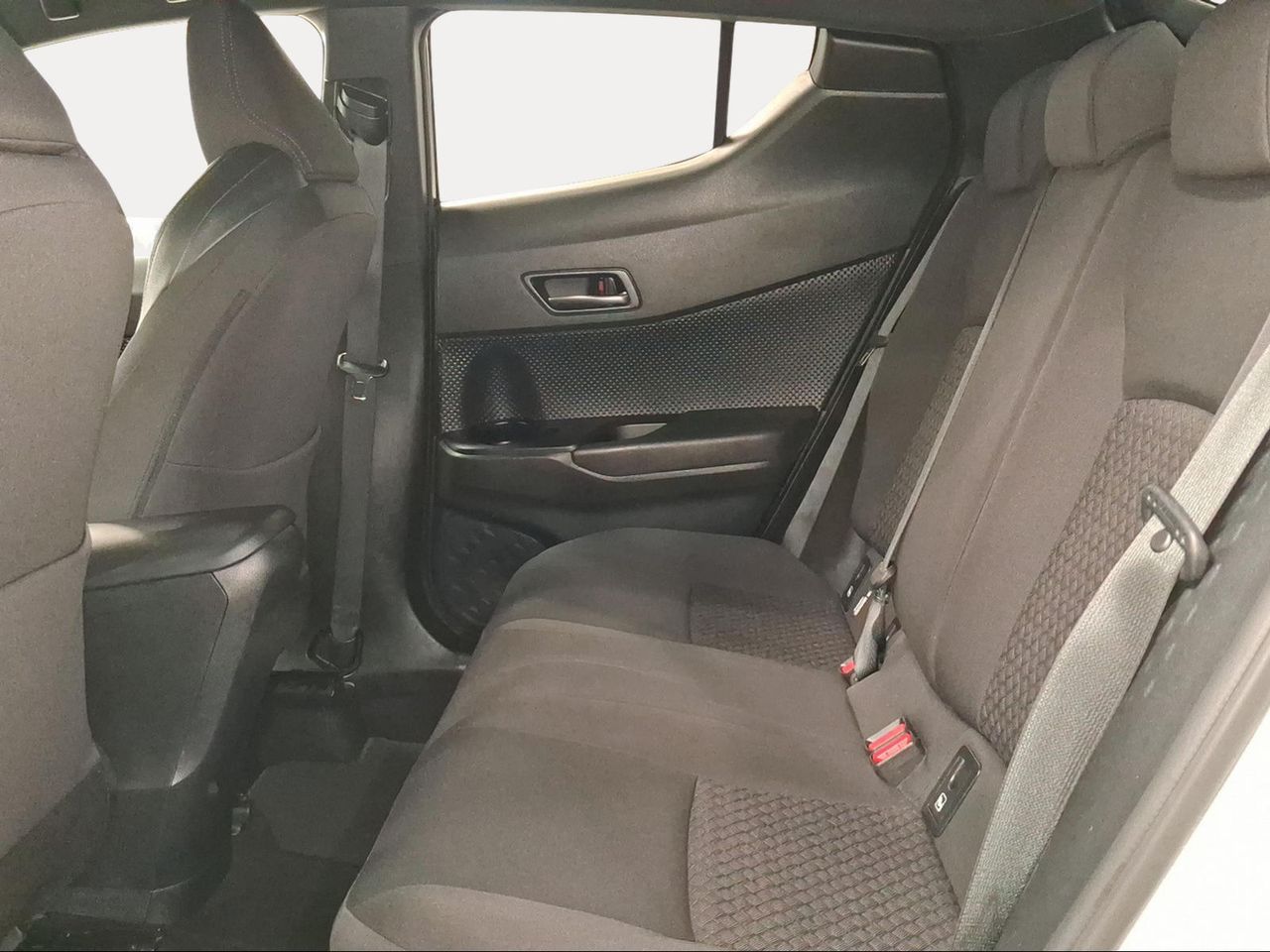 Toyota C-HR 1.8 125H Advance  - Foto 12