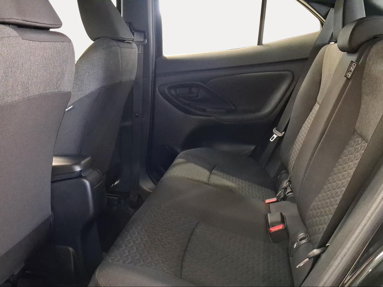 Toyota Yaris Cross 1.5 120H Active Tech Pack Confort  - Foto 12