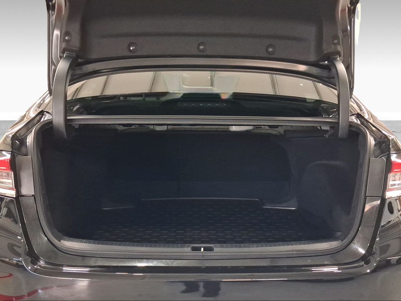 Toyota Corolla 1.8 125H STYLE E-CVT SEDAN  - Foto 11