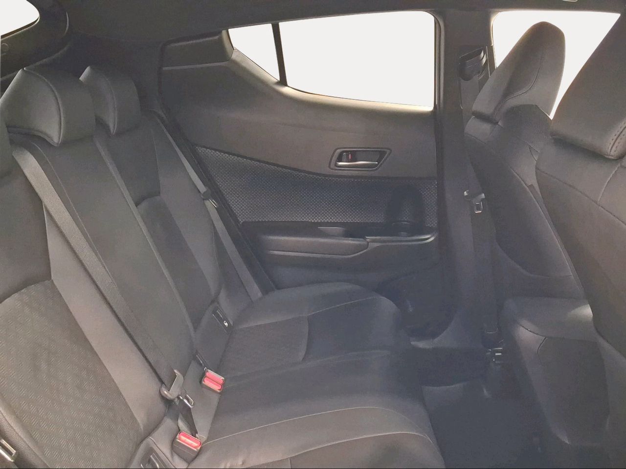 Toyota C-HR 2.0 180H Advance Luxury  - Foto 8