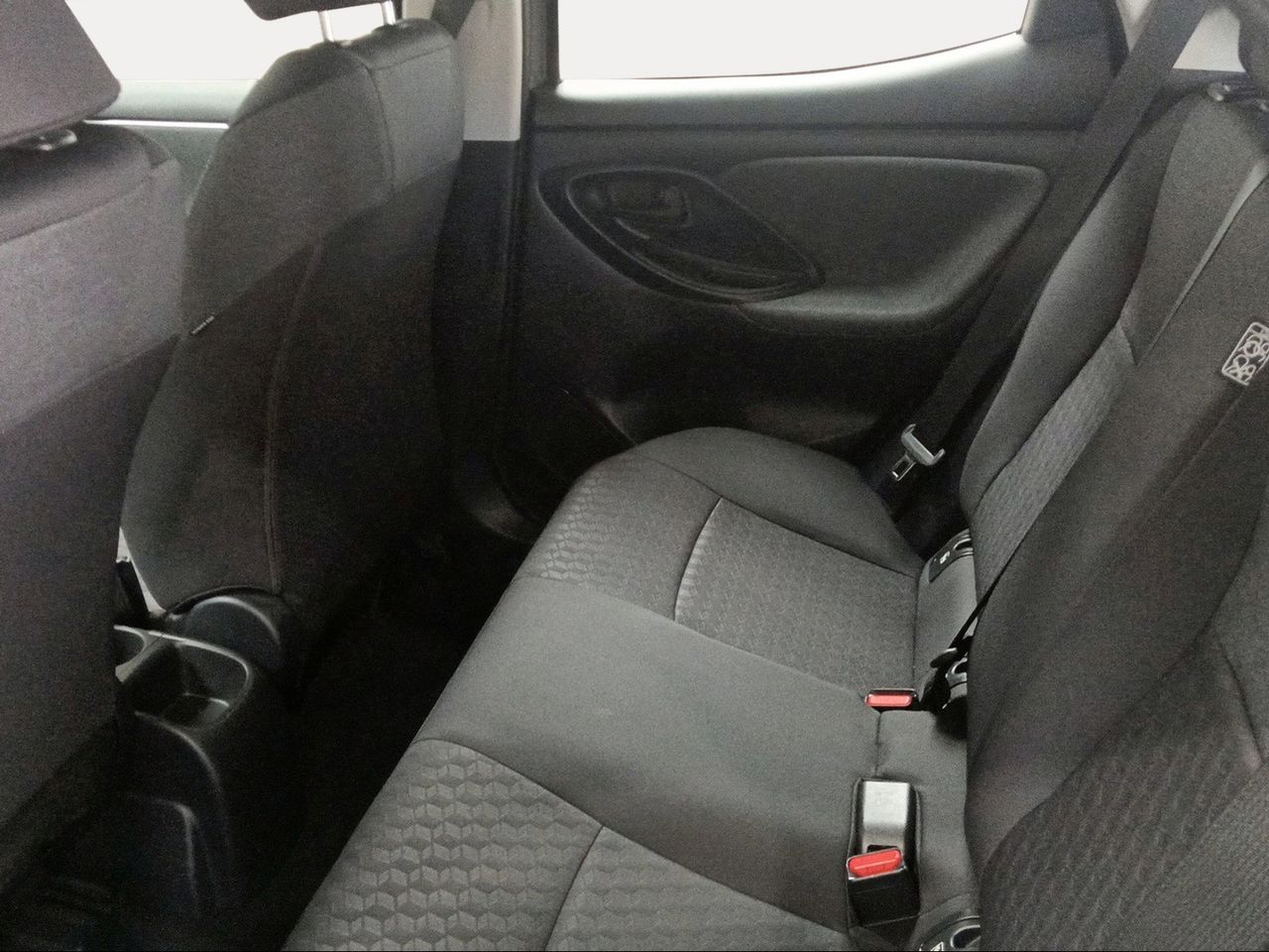 Toyota Yaris 1.5 125 S-Edition  - Foto 12