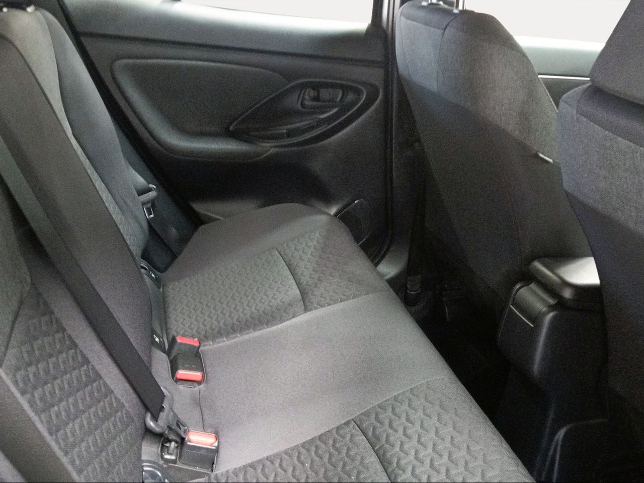 Toyota Yaris Cross 1.5 120H Active Tech Pack Confort  - Foto 8