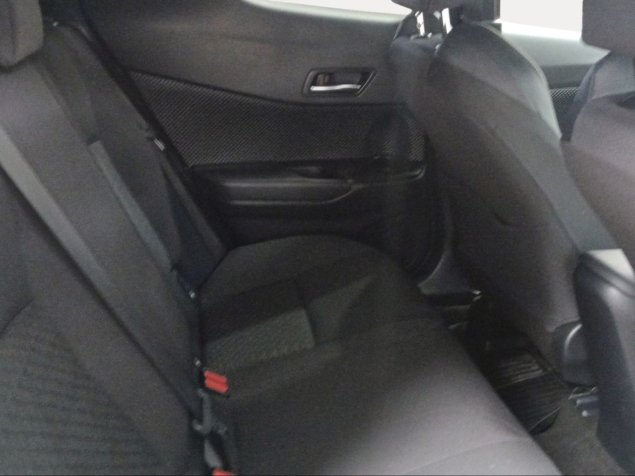 Toyota C-HR 1.8 125H Advance  - Foto 8