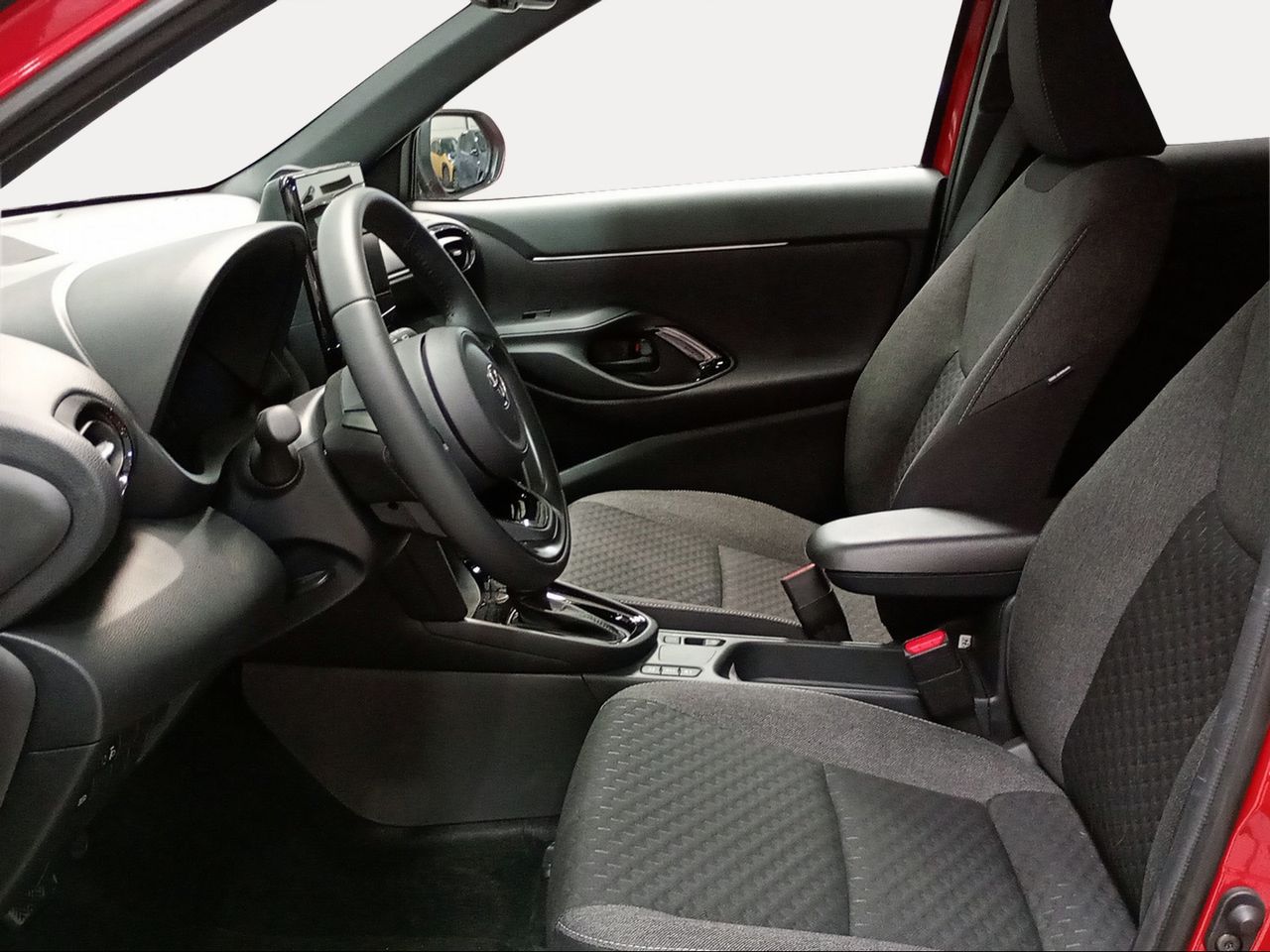 Toyota Yaris Cross 1.5 130H Active Plus  - Foto 13