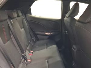 Lexus LBX 1.5 136cv HEV Elegant Black  - Foto 8
