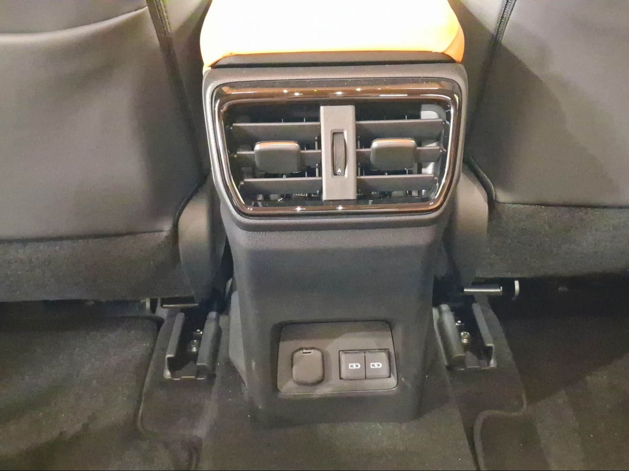 Lexus NX 350h Premium+ 2WD  - Foto 19
