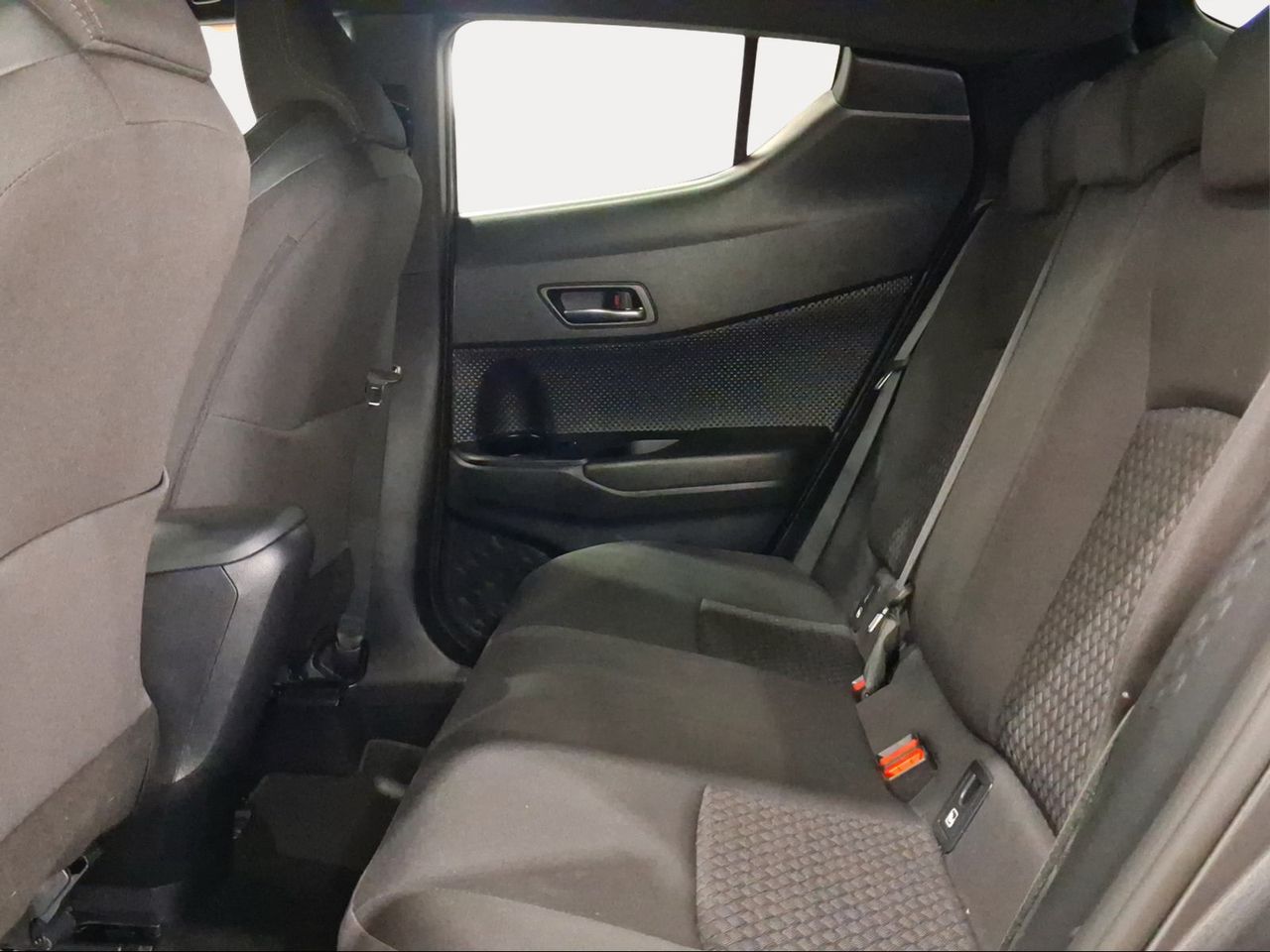 Toyota C-HR 1.8 125H Advance  - Foto 12