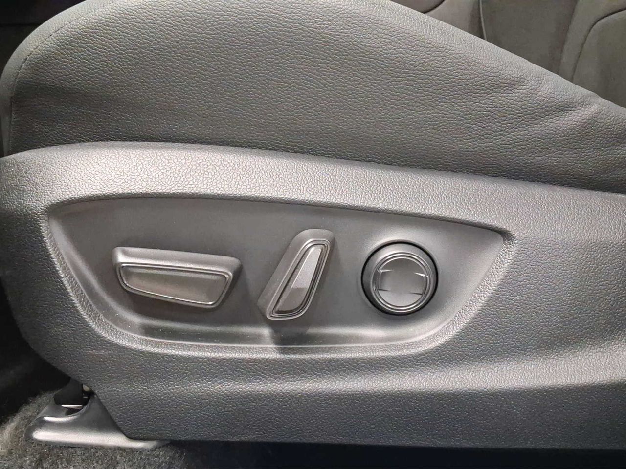Toyota C-HR GR Sport Hybrid 140 Skyview  - Foto 23