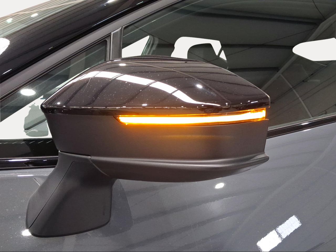 Toyota C-HR GR Sport Hybrid 140 Skyview  - Foto 30