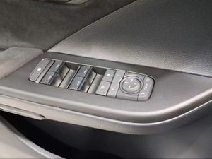 Toyota C-HR GR Sport Hybrid 140 Skyview  - Foto 25