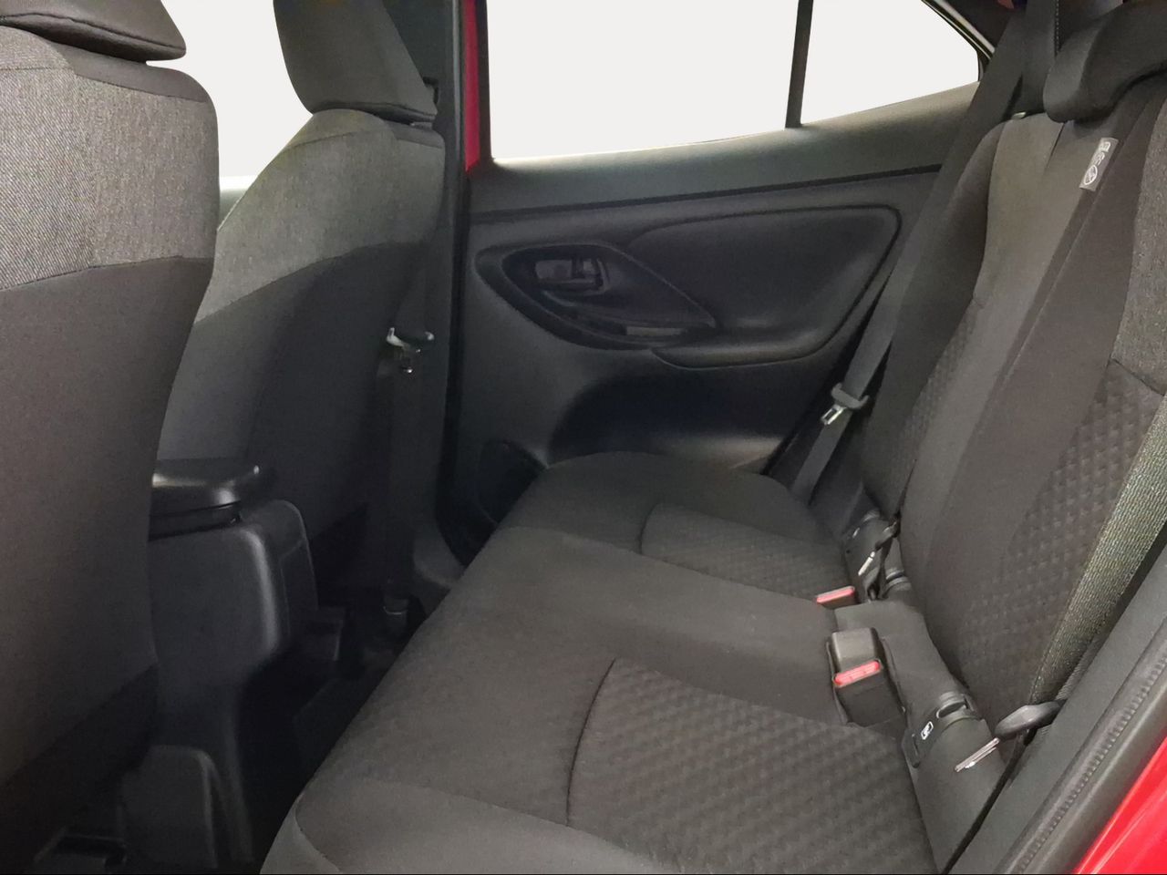 Toyota Yaris Cross 1.5 130H Active  - Foto 12