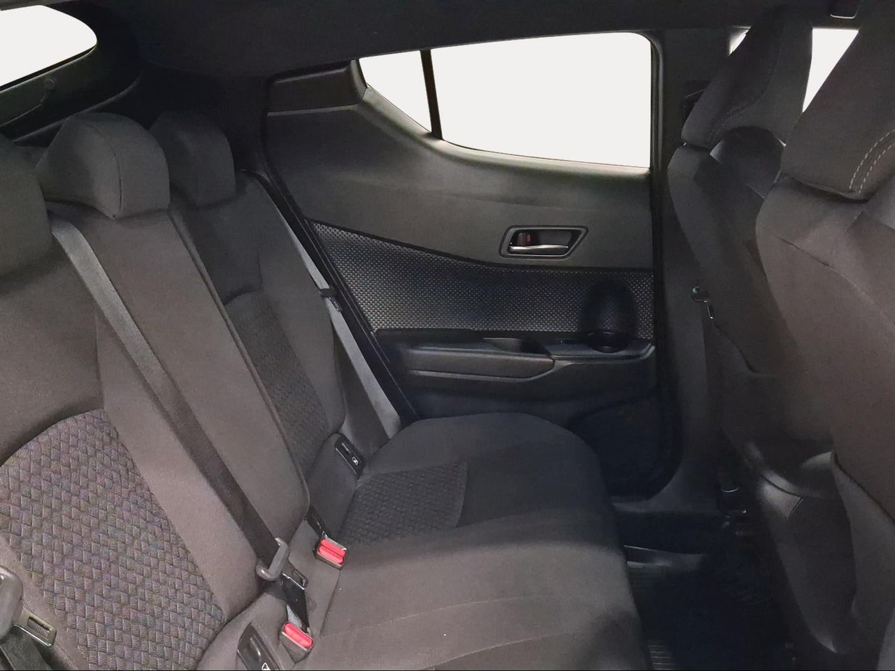 Toyota C-HR 1.8 125H Advance  - Foto 8