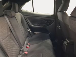 Toyota Yaris Cross 1.5 120H Active Tech  - Foto 8
