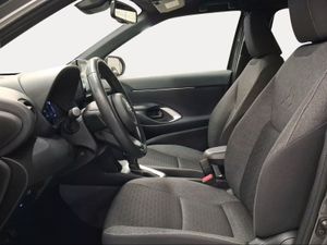 Toyota Yaris Cross 1.5 120H Active Tech  - Foto 13