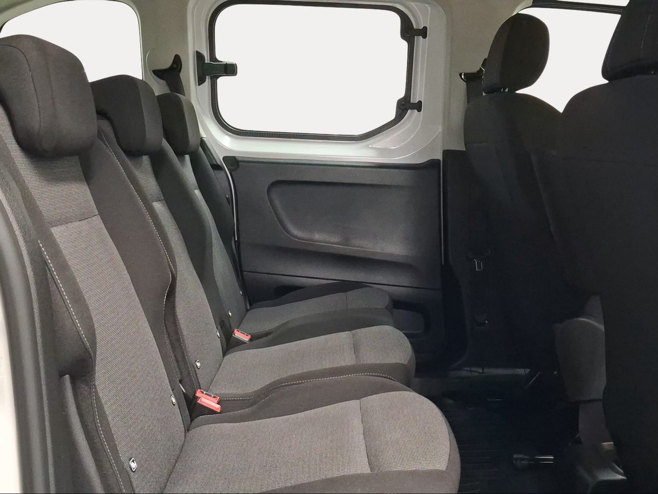 Toyota Proace City Verso Combi GX L1 1PL 1.5D 100CV 6MT  - Foto 8