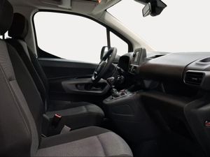 Toyota Proace City Verso Combi GX L1 1PL 1.5D 100CV 6MT  - Foto 7