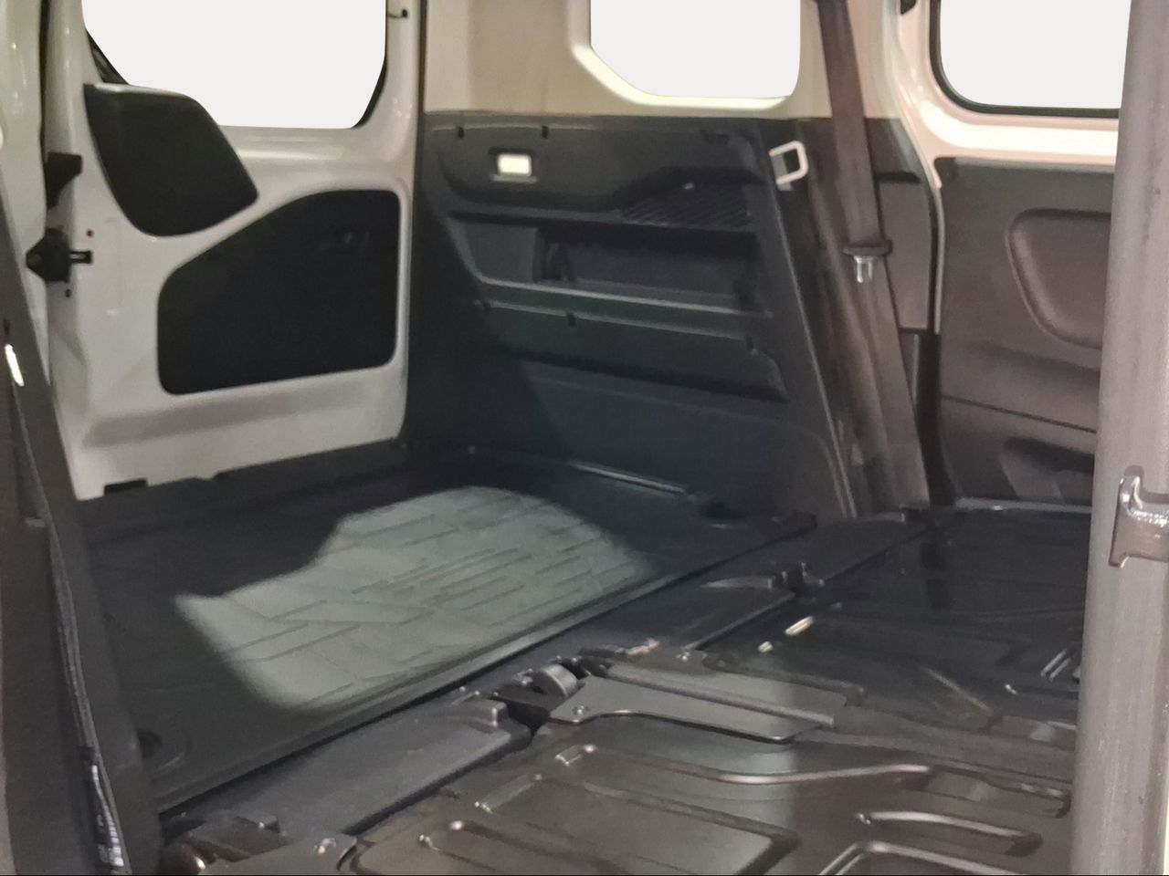 Toyota Proace City Verso Combi GX L1 1PL 1.5D 100CV 5MT  - Foto 12