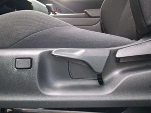Toyota C-HR Advance Plug-in Hybrid 220 Skyview  - Foto 26