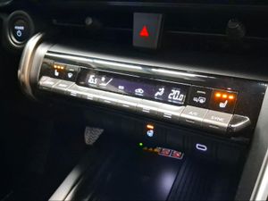 Toyota C-HR Advance Plug-in Hybrid 220 Skyview  - Foto 23