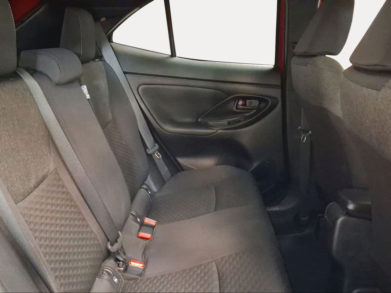 Toyota Yaris Cross 1.5 130H Active Plus  - Foto 8