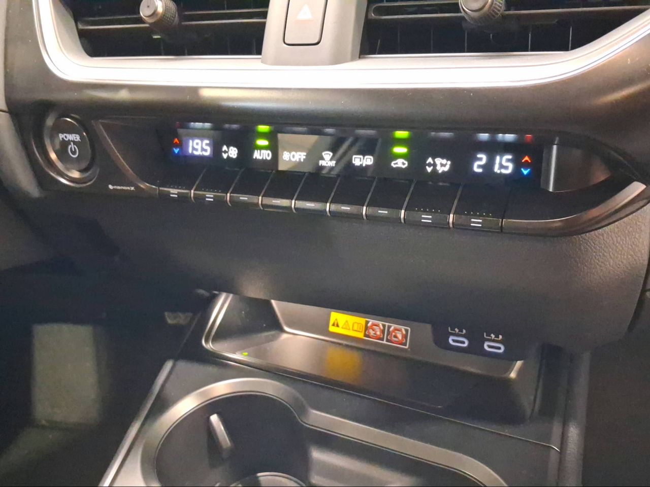 Lexus UX 300h F Sport Legend  - Foto 14