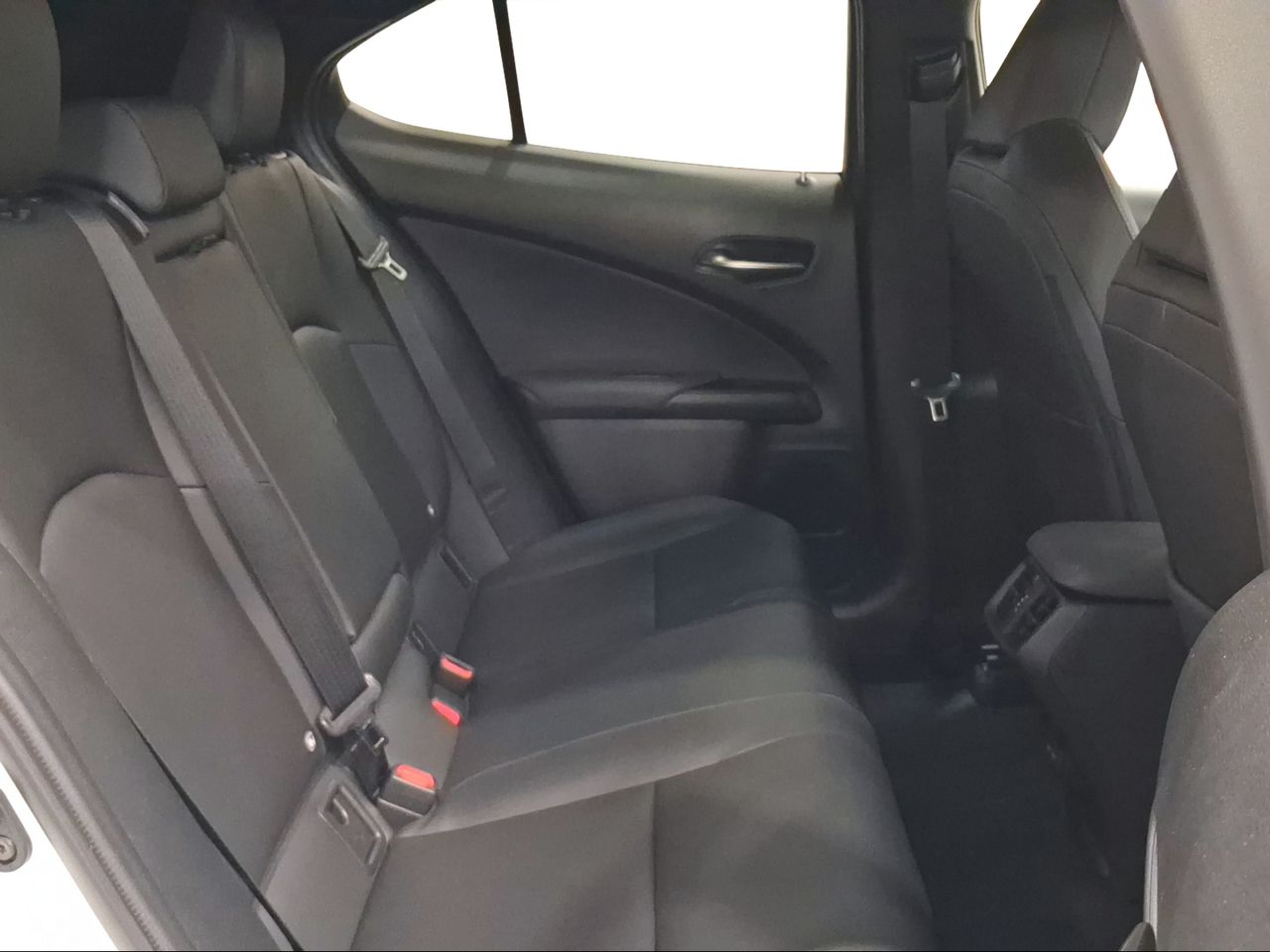 Lexus UX 300h F Sport Legend  - Foto 8