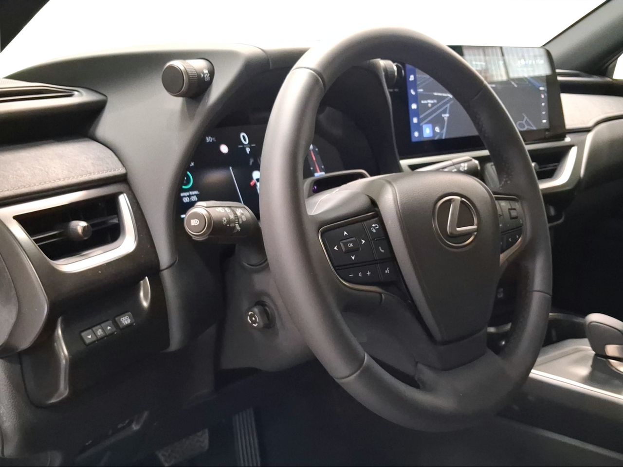 Lexus UX 300h F Sport Legend  - Foto 16