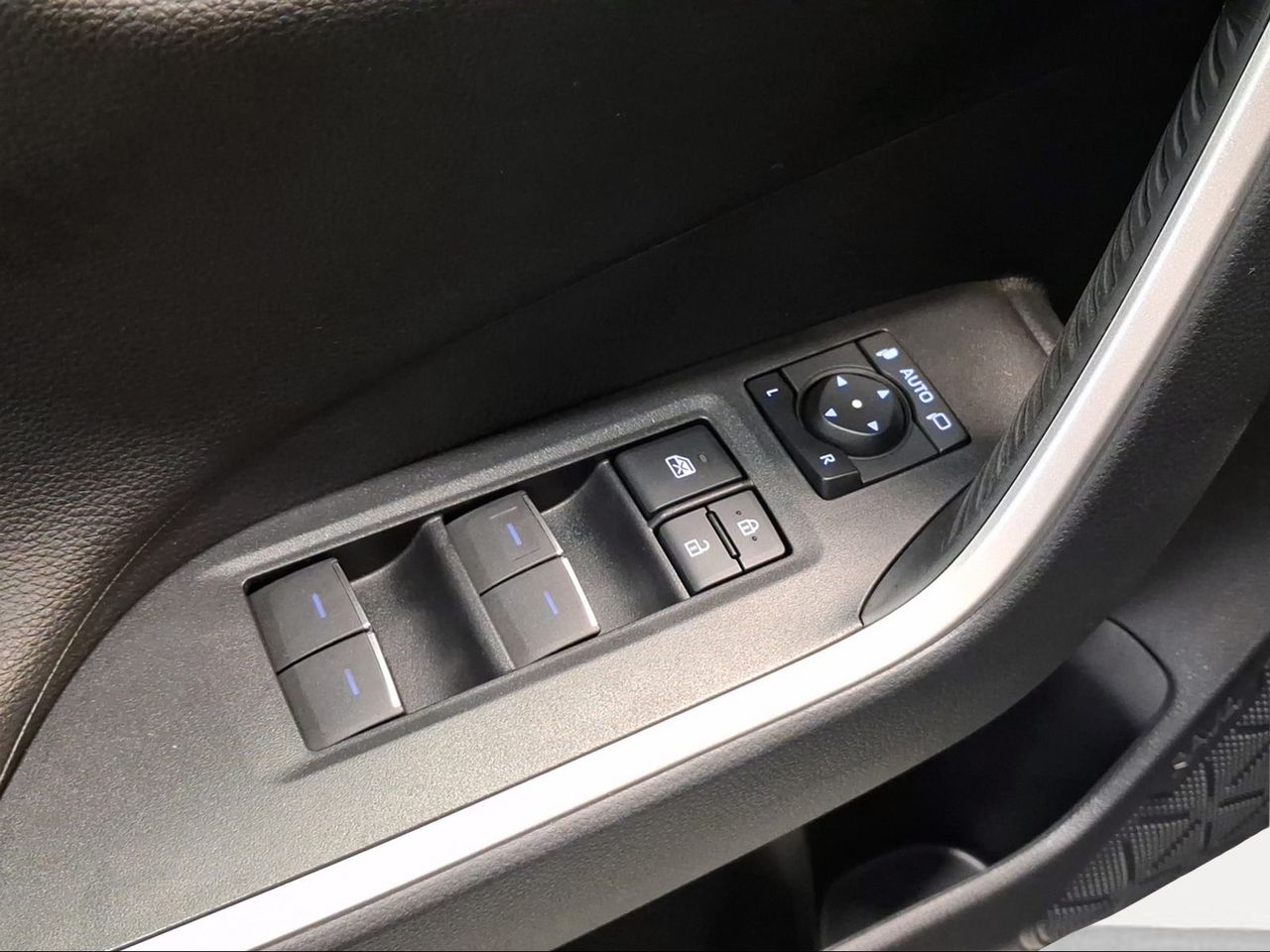Toyota Rav4 2.5l 220H Advance  - Foto 23