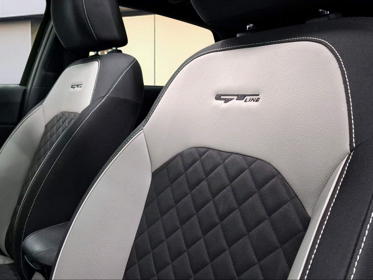 Kia ProCeed 1.4 T-GDi 103kW (140CV) GT Line  - Foto 21