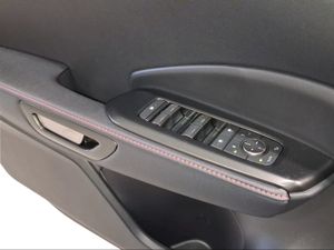 Lexus LBX 1.5 136cv HEV Elegant Black  - Foto 18