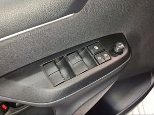 Toyota Yaris 1.5 120H Active Plus  - Foto 24