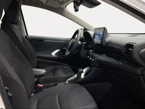 Toyota Yaris 1.5 120H Active Plus  - Foto 7